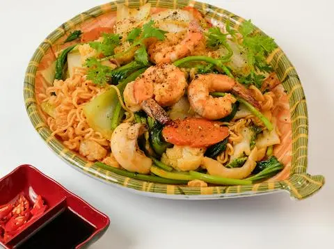Hình ảnh Mì xào hải sản