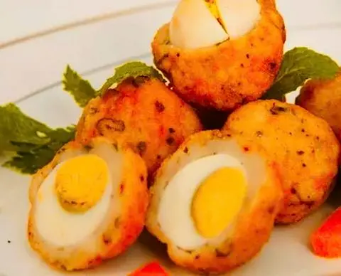 Hình ảnh Chả cá bọc trứng cúc sốt cay- 6vien