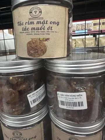 Hình ảnh Tắc rim mật ong lắc muối ớt
