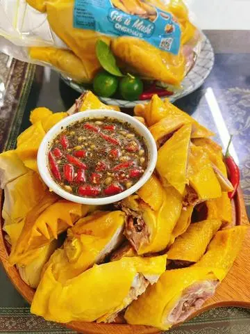 Hình ảnh Gà ủ muối nửa con - coca