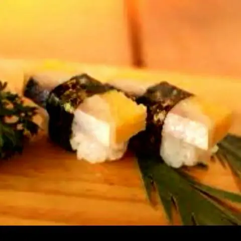 Hình ảnh SUSHI NISHIN NIGIRI - Herring sushi - Cá trích ép trứng 