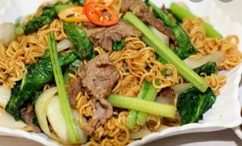Hình ảnh Mì xào bò