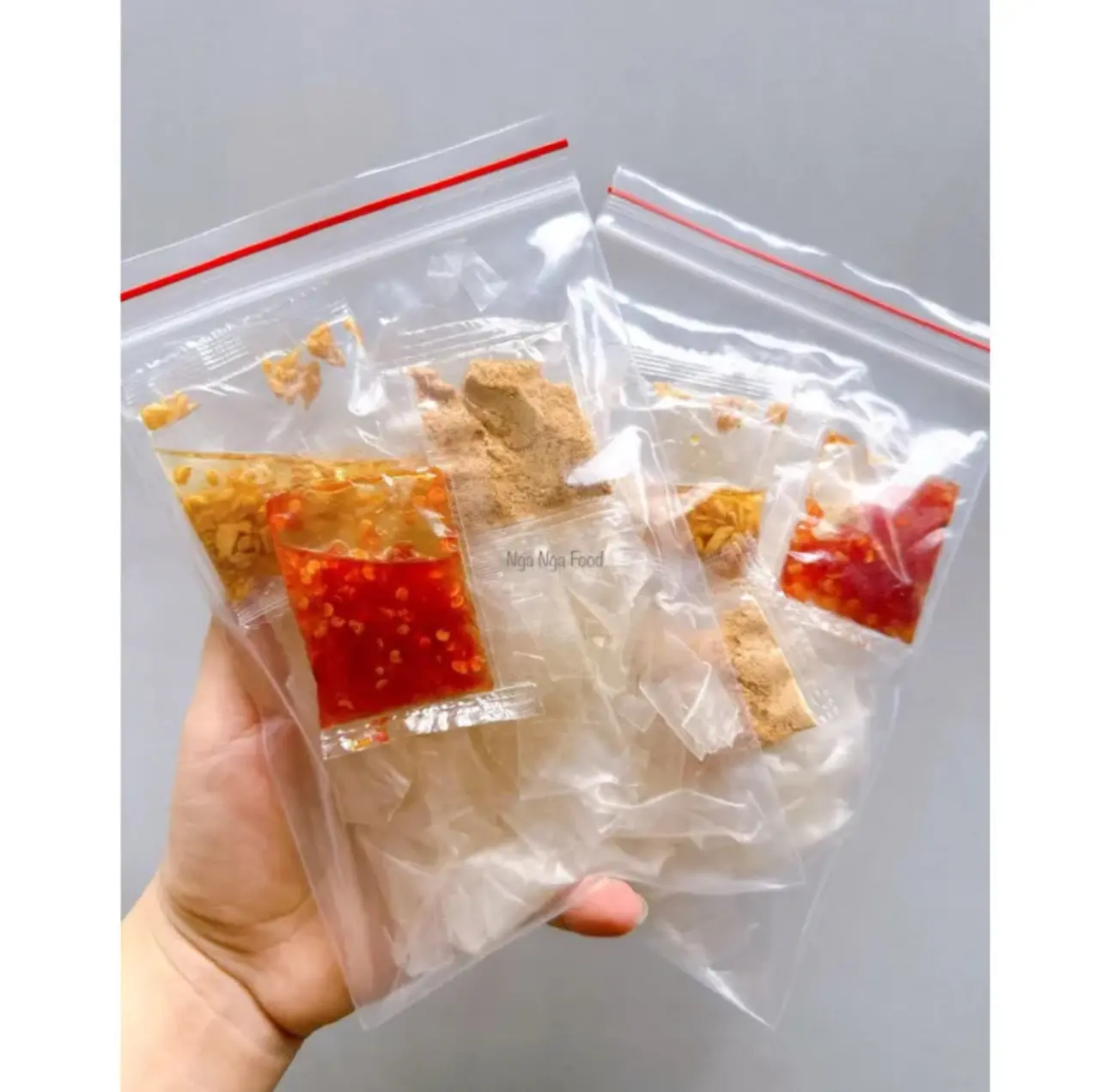 Hình ảnh Bánh tráng muối ớt rim tỏi phi túi zip