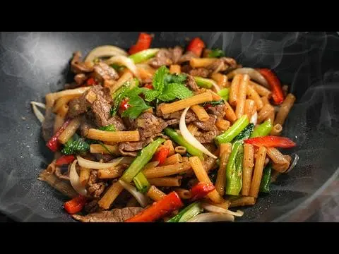 Hình ảnh Nui Xào Bò