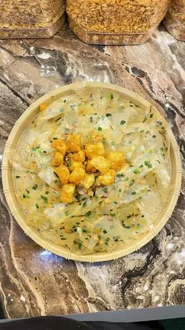 Hình ảnh Bánh tráng mỡ hành tóp mỡ