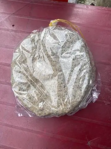 Hình ảnh bánh tráng ăn kèm tré