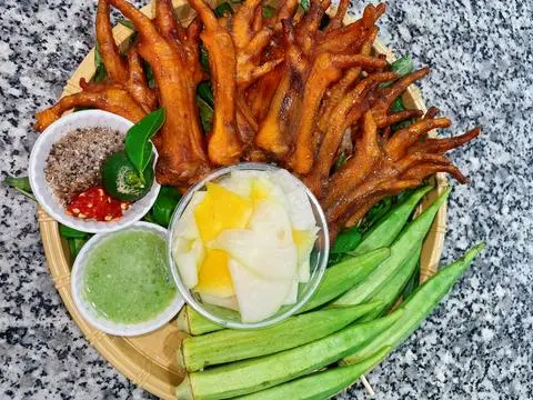 Hình ảnh Chân Gà Nướng 1 cặp
