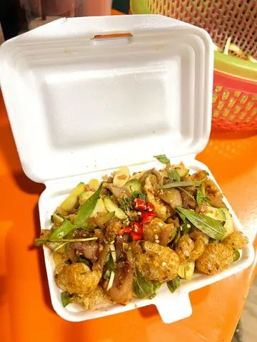 Hình ảnh Tré Trộn - Da Heo Tỏi Ớt - Không kèm bánh