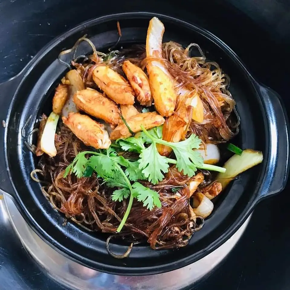Hình ảnh Miến xào thịt cua tay cầm