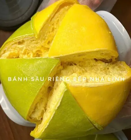 Hình ảnh BÁNH CREPE SẦU RIÊNG MIX XANH - VÀNG