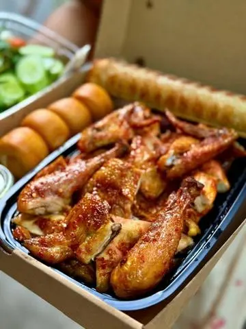 Hình ảnh Combo gà quay - roast chicken combo