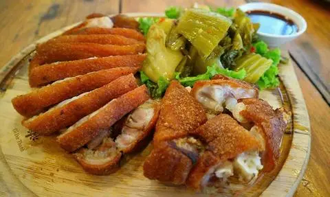 Hình ảnh Giò muối chiên giòn