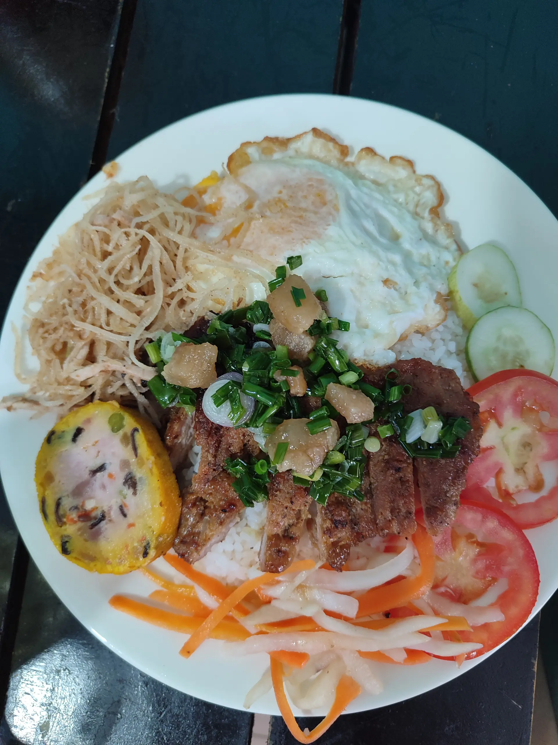 Hình ảnh Sườn bì chả trứng