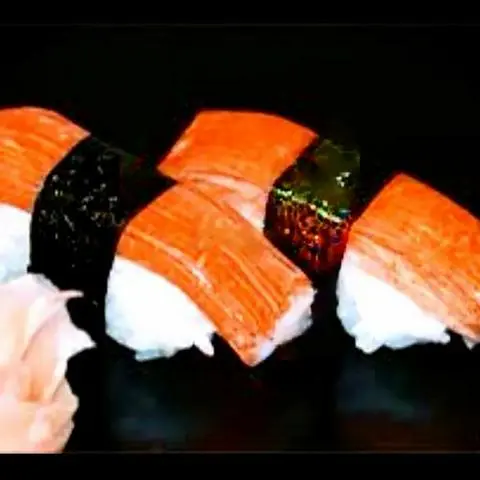 Hình ảnh SUSHI KANI KAMA NIGIRI - Crab sushi - Thanh cua Nhật