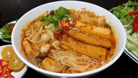 Hình ảnh hủ tiếu satế chay (không kèm tô muỗng đũa)