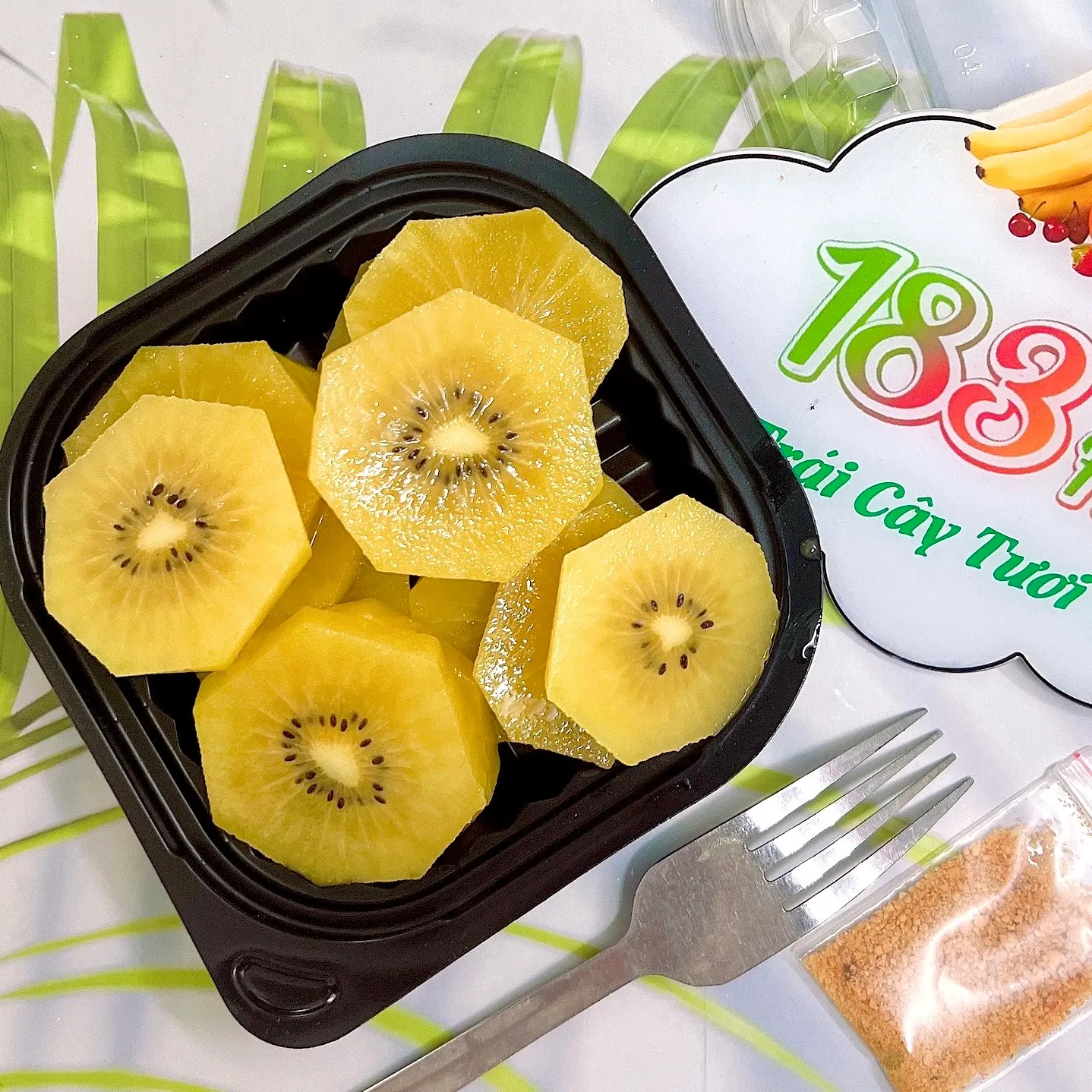 Hình ảnh Kiwi vàng cắt sẵn 1 hộp