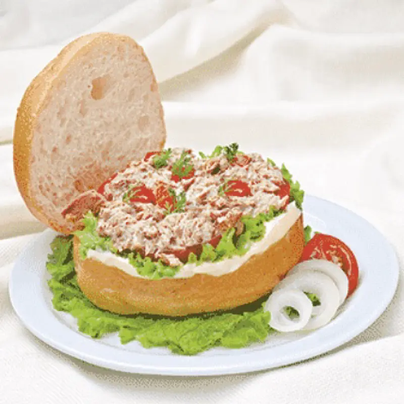 Hình ảnh Hamburger Cá Ngừ - Trứng