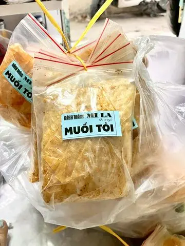 Hình ảnh Bánh tráng muối tỏi