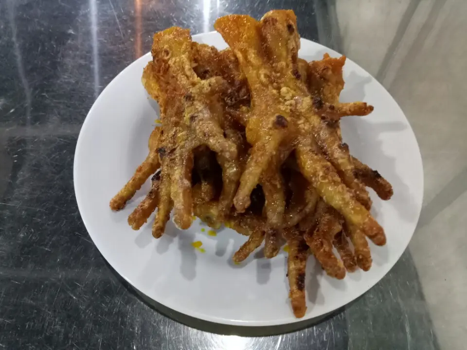 Hình ảnh Chân gà nướng cay