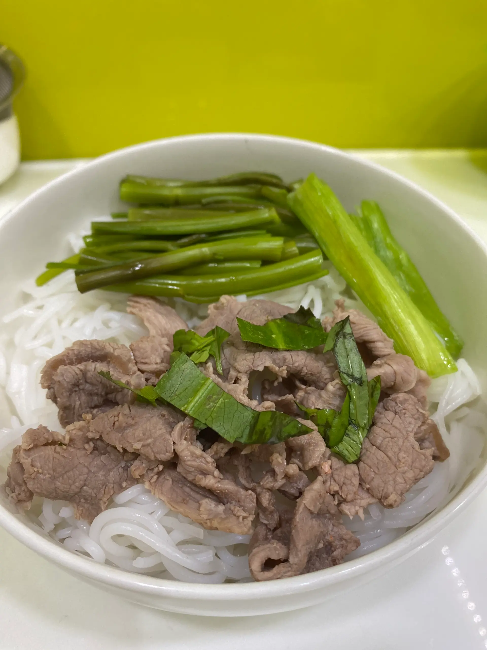 Hình ảnh Bún thái tôm bò
