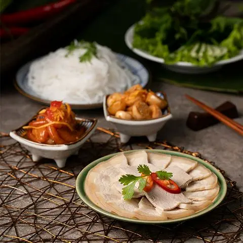 Hình ảnh Thịt Luộc Cà Pháo Tôm Chua