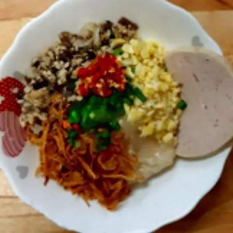 Hình ảnh Bánh đúc nóng - chả lụa