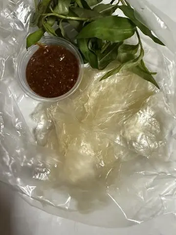 Hình ảnh bánh tráng chấm cô ghánh 