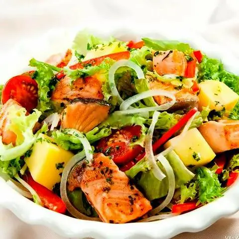 Hình ảnh Salad cá ngừ phô mai