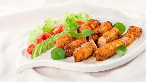 Hình ảnh cơm thập cẩm + mì căn