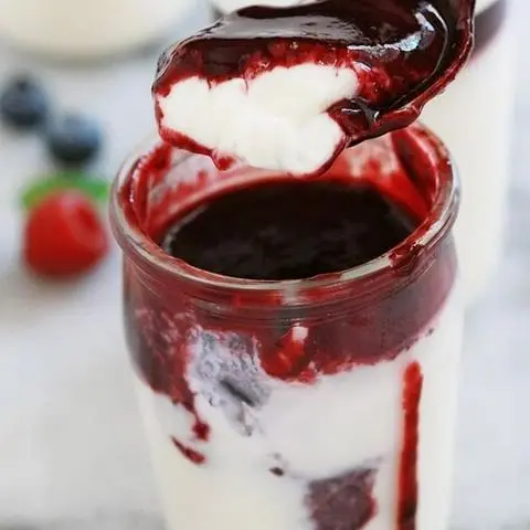 Hình ảnh Panna Cotta việt quất nhỏ 100gr