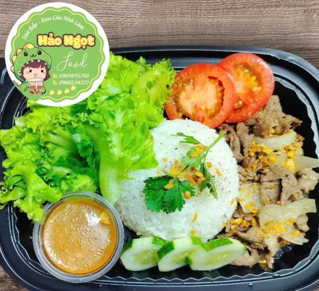 Hình ảnh CƠM SALAD DẦU GIẤM TRỘN THỊT BÒ 