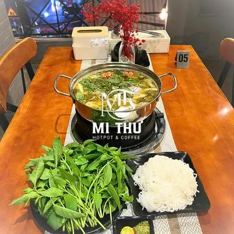 Hình ảnh Lẩu Gà Lá É