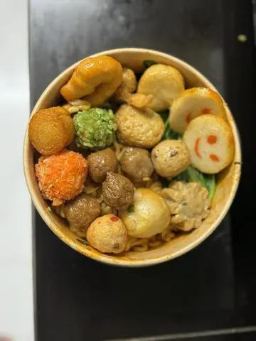 Hình ảnh mì siu kay full topping tặng ly nước