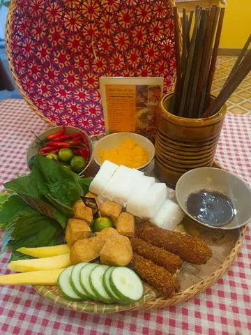 Hình ảnh Bún đậu nem chiên