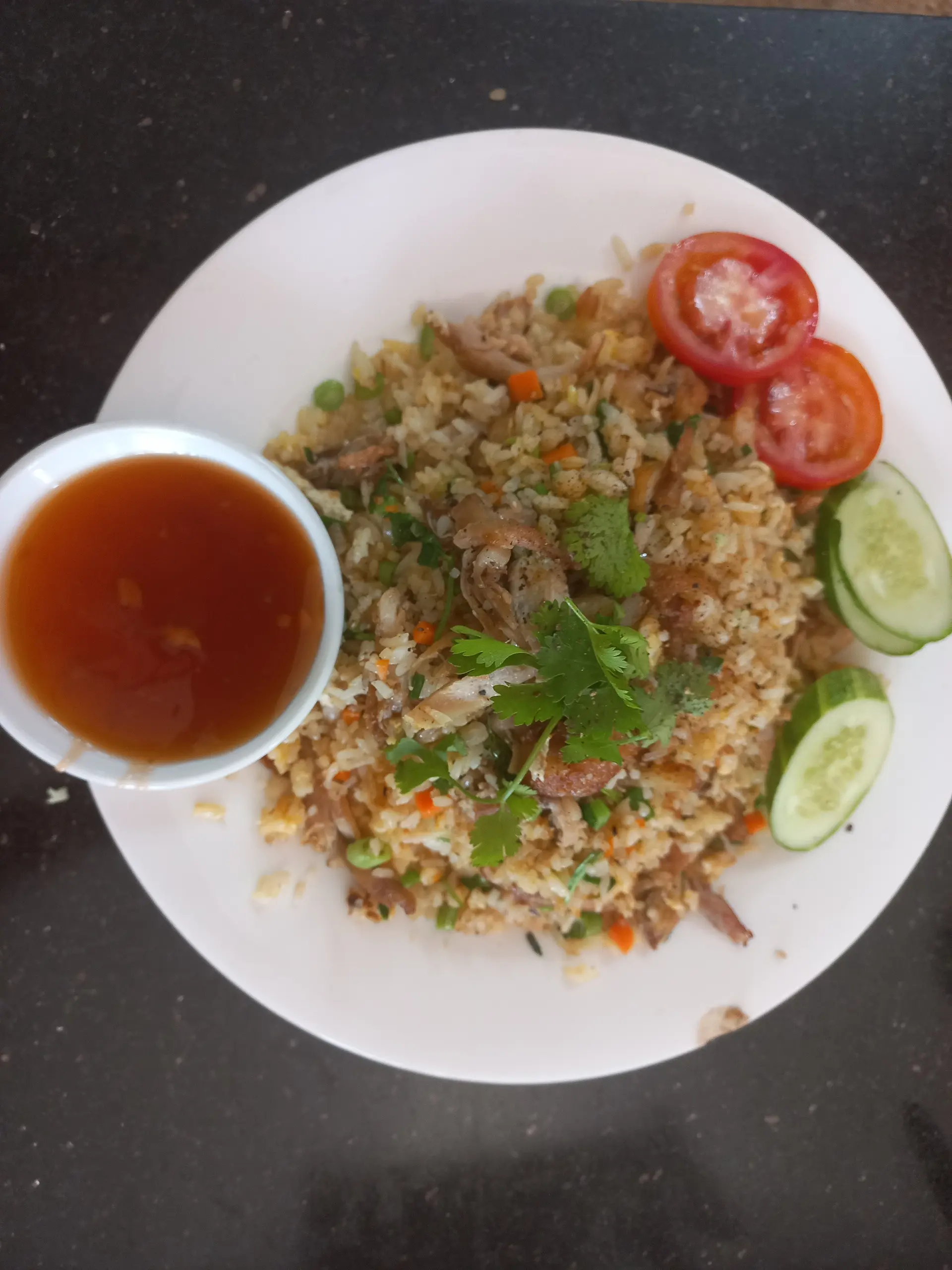 Hình ảnh Cơm Chiên Má Gà Xé