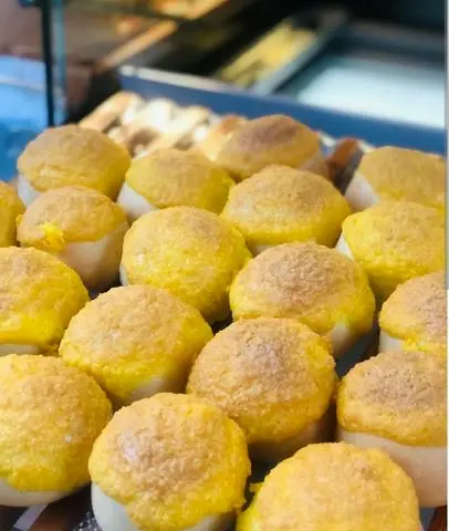 Hình ảnh BÁNH MÌ DỪA NHÂN PHOMAI (5 CÁI)