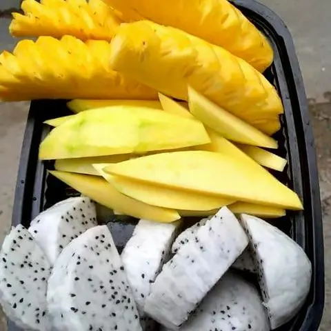 Hình ảnh Thanh Long, Thơm, Xoài - Khay 1kg