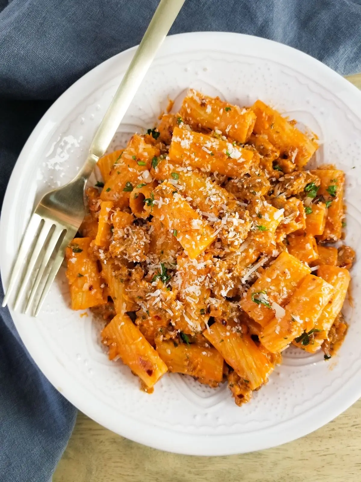 Hình ảnh Rigatoni bò bằm phô mai cay