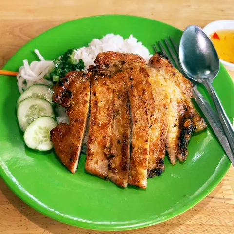 Hình ảnh Cơm tấm sườn nướng