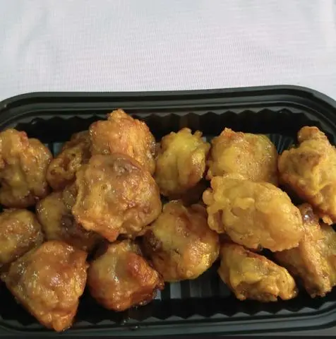 Hình ảnh Gà 2 vị (mật ong + tương tỏi)