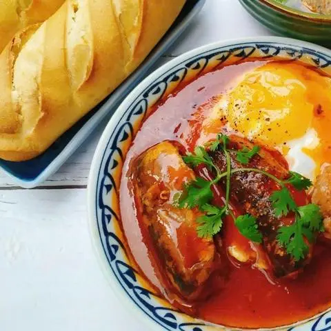Hình ảnh DA08.  Bánh mì chấm cá mòi, trứng, xúc xích (Phần 2-3 người)