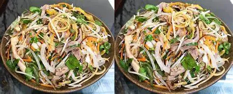 Hình ảnh Cháo gỏi Gà nữa con  