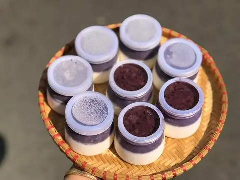 Hình ảnh SỮA CHUA NẾP CẨM