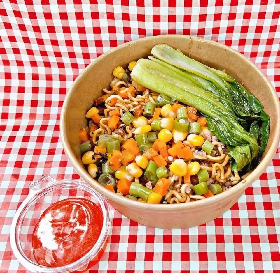 Hình ảnh Mì trộn rau củ 