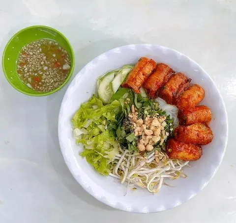 Hình ảnh Bún thịt lụi chay