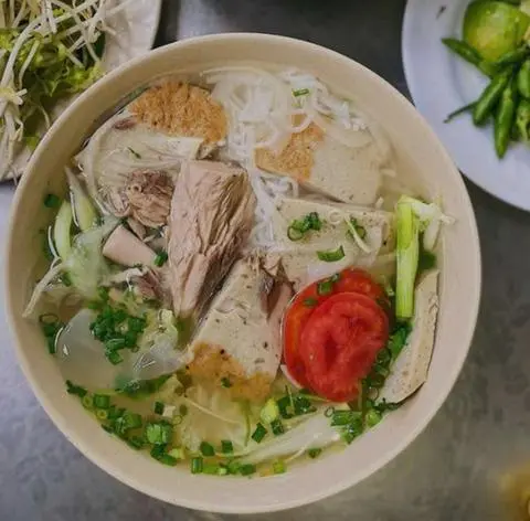 Hình ảnh Bún Chả Cá + Cá Ngừ 
