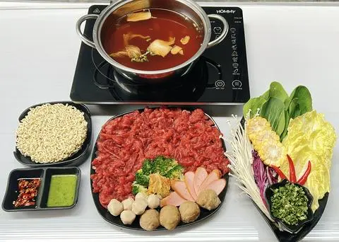 Hình ảnh Lẩu Bò - Thịt tươi nóng 100%