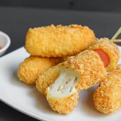 Hình ảnh Hotdog phô mai