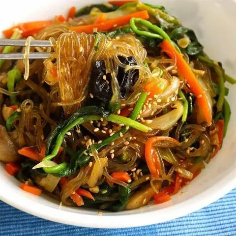 Hình ảnh MIẾN TRỘN HÀN QUỐC - THỊT GÀ & COCA COLA 