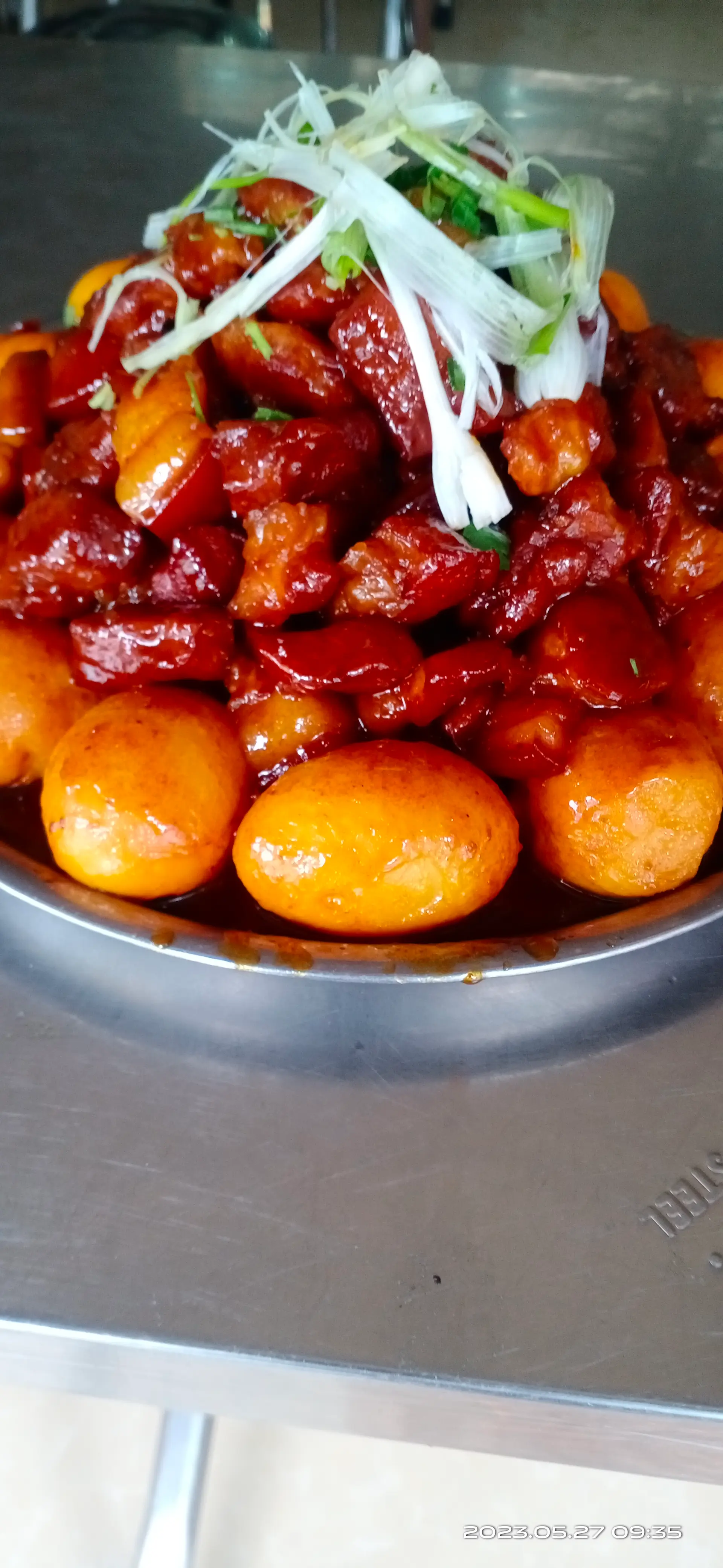 Hình ảnh Cơm Thịt kho Trứng Vịt